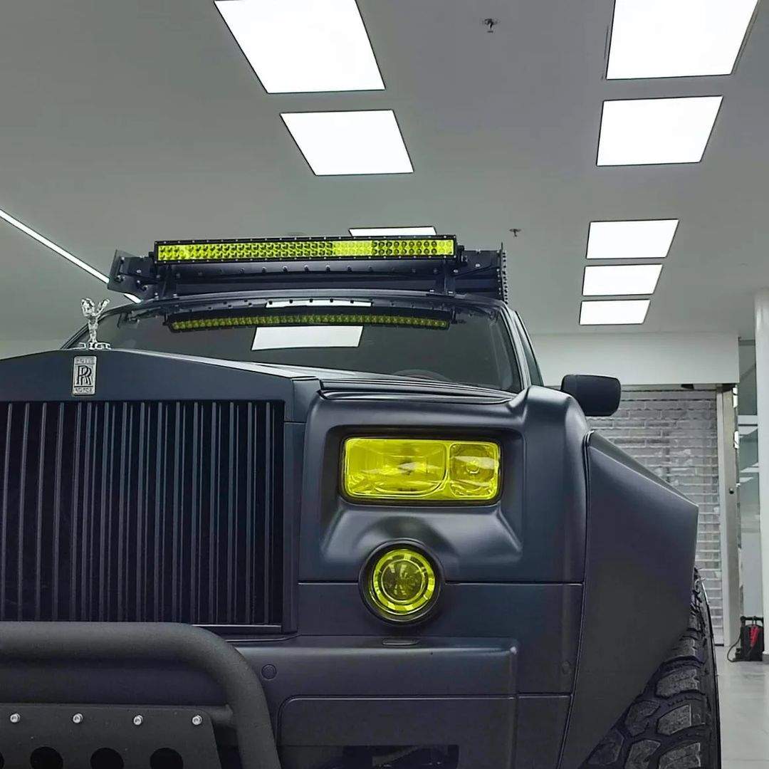 Someone Turned A Rolls-Royce Phantom Into A Six-wheeled, 50% OFF