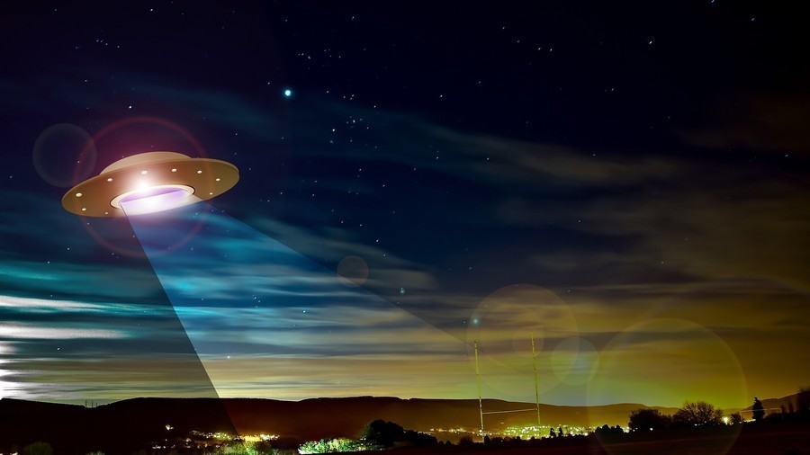 3 phi công kể chuyện đồng loạt chạm trán UFO tại Ireland | baotintuc.vn